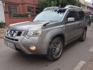 Nissan X-Trail 2012 Gray