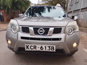 Nissan X-Trail 2012 Gray