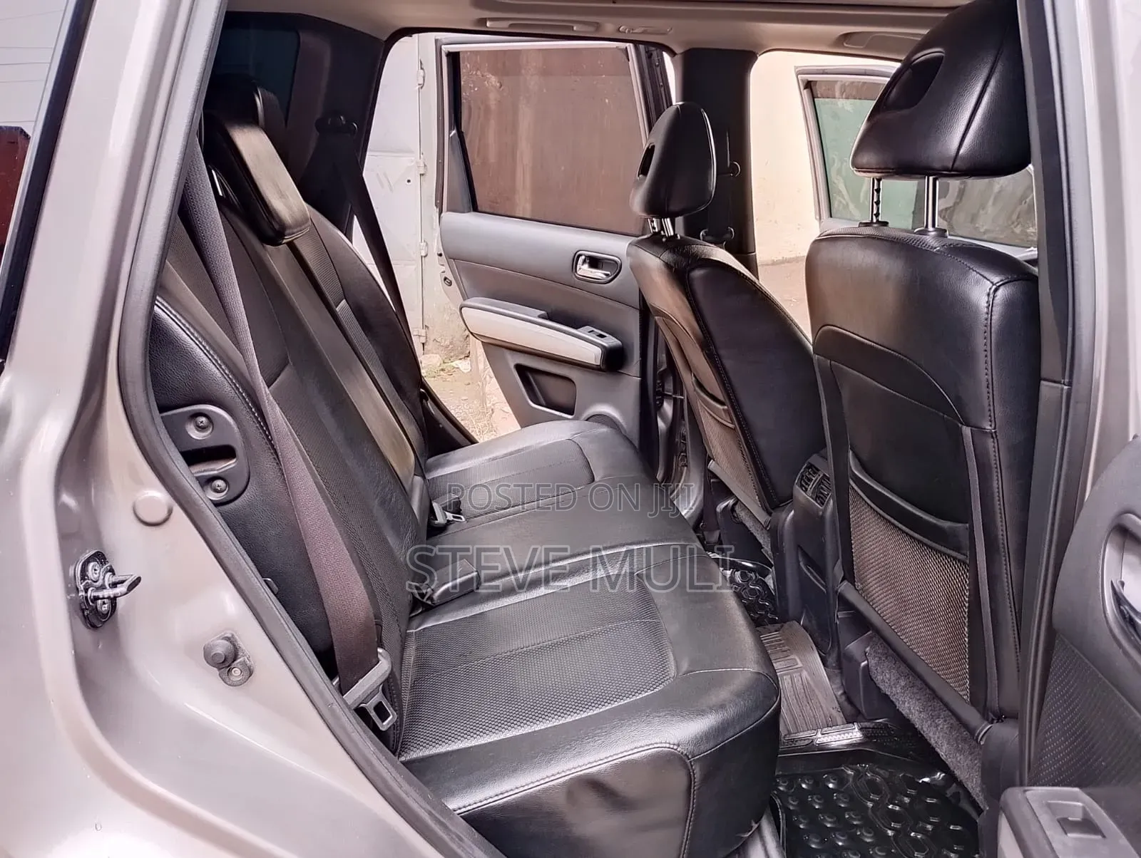 Nissan X-Trail 2012 Gray