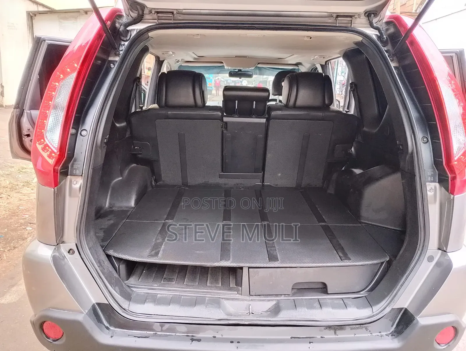 Nissan X-Trail 2012 Gray