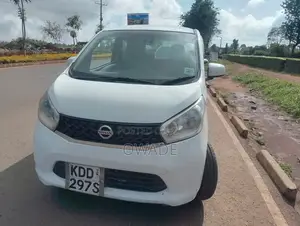 Nissan Dayz Highway Star G 2014 White