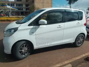 Nissan Dayz Highway Star G 2014 White