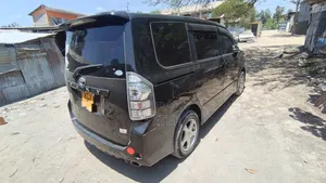 Toyota Voxy 2013 Black