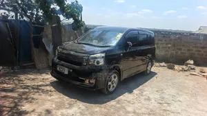 Toyota Voxy 2013 Black