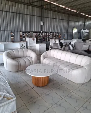 White Bubble Sofa Set (3 + 2 Seater) in Syokimau/Nairobi