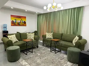 Swanky 2BR Airbnb at Winchester, Riverside