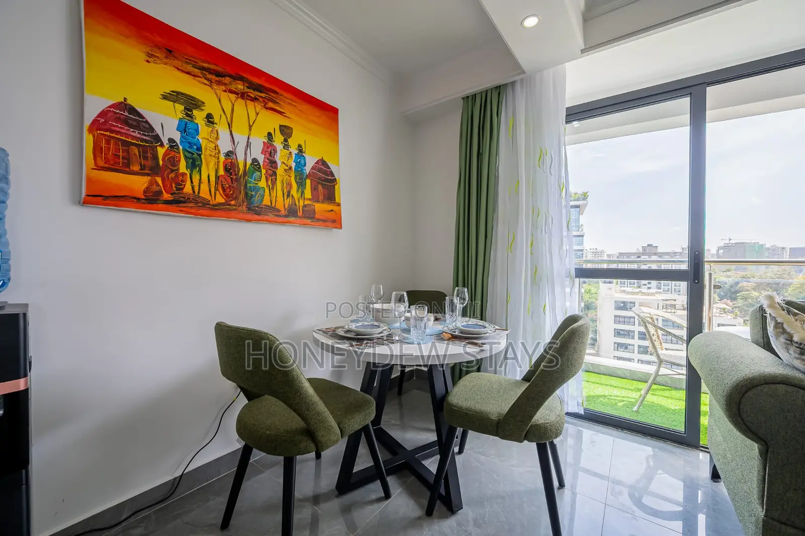 Swanky 2BR Airbnb at Winchester, Riverside