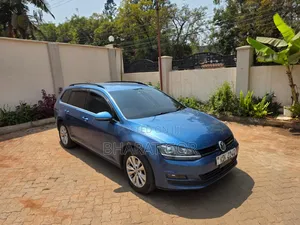 Volkswagen Golf 2015 Blue