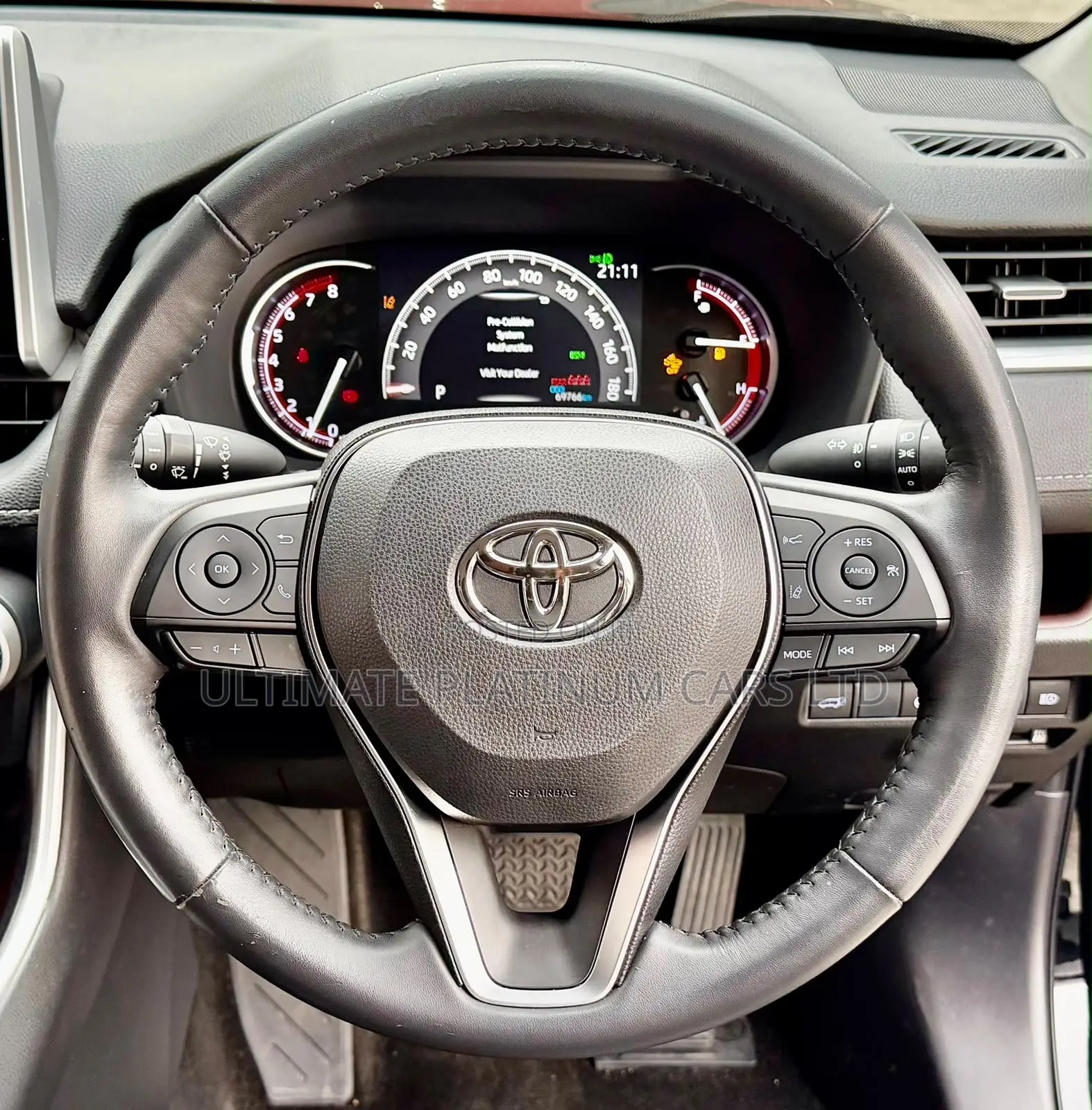 Toyota RAV4 XLE Premium AWD 2019 Black