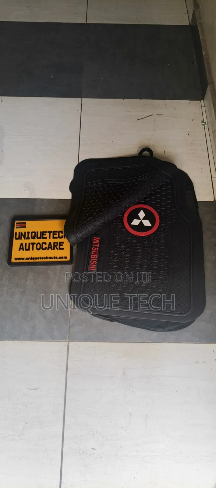 Mitsubishi 5 Piece Car Floor Mat Set