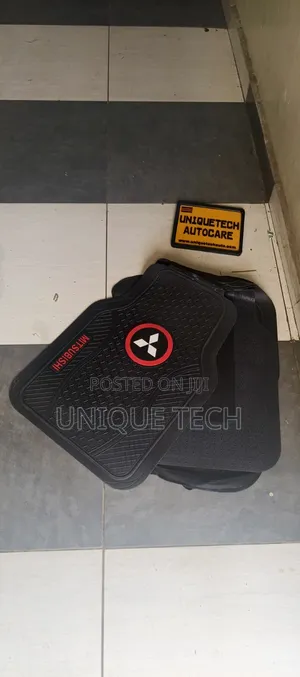 Mitsubishi 5 Piece Car Floor Mat Set