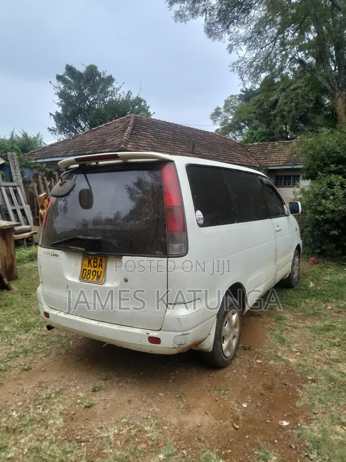Toyota Noah 2005 White