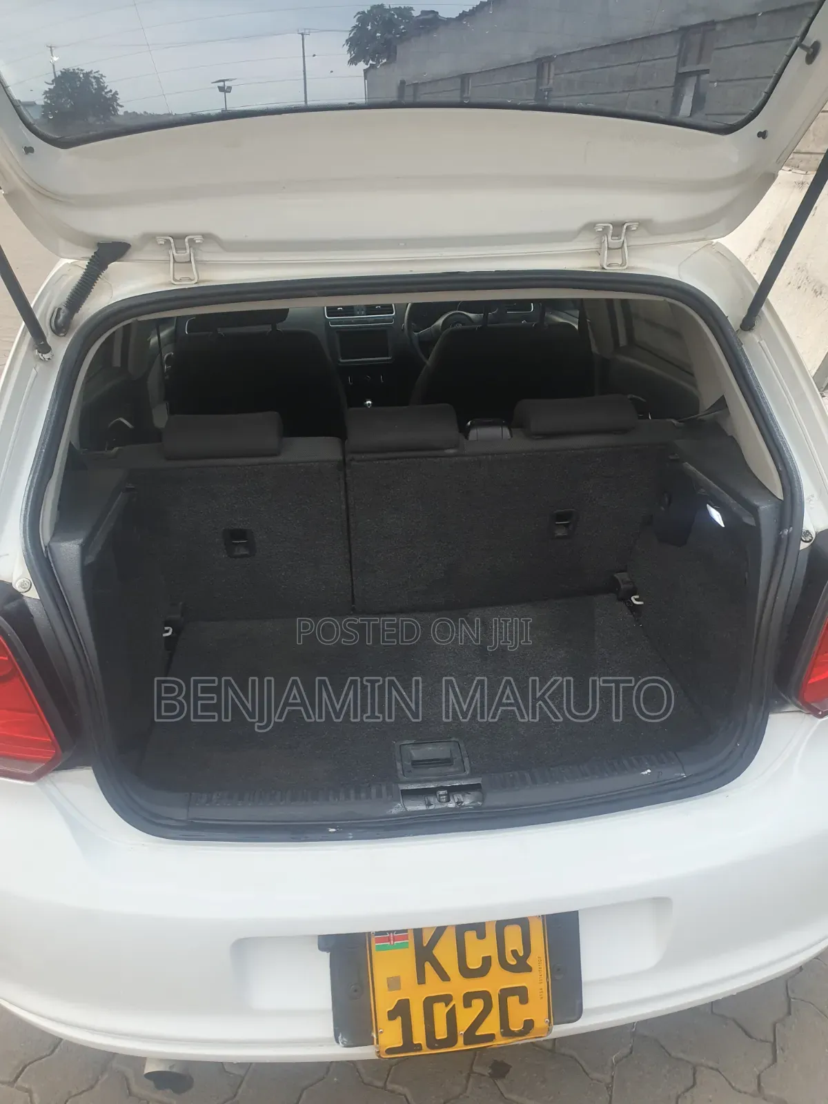 Volkswagen Polo 2011 White