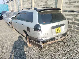 Nissan Advan 2006 Silver