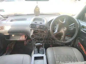 Nissan Advan 2006 Silver
