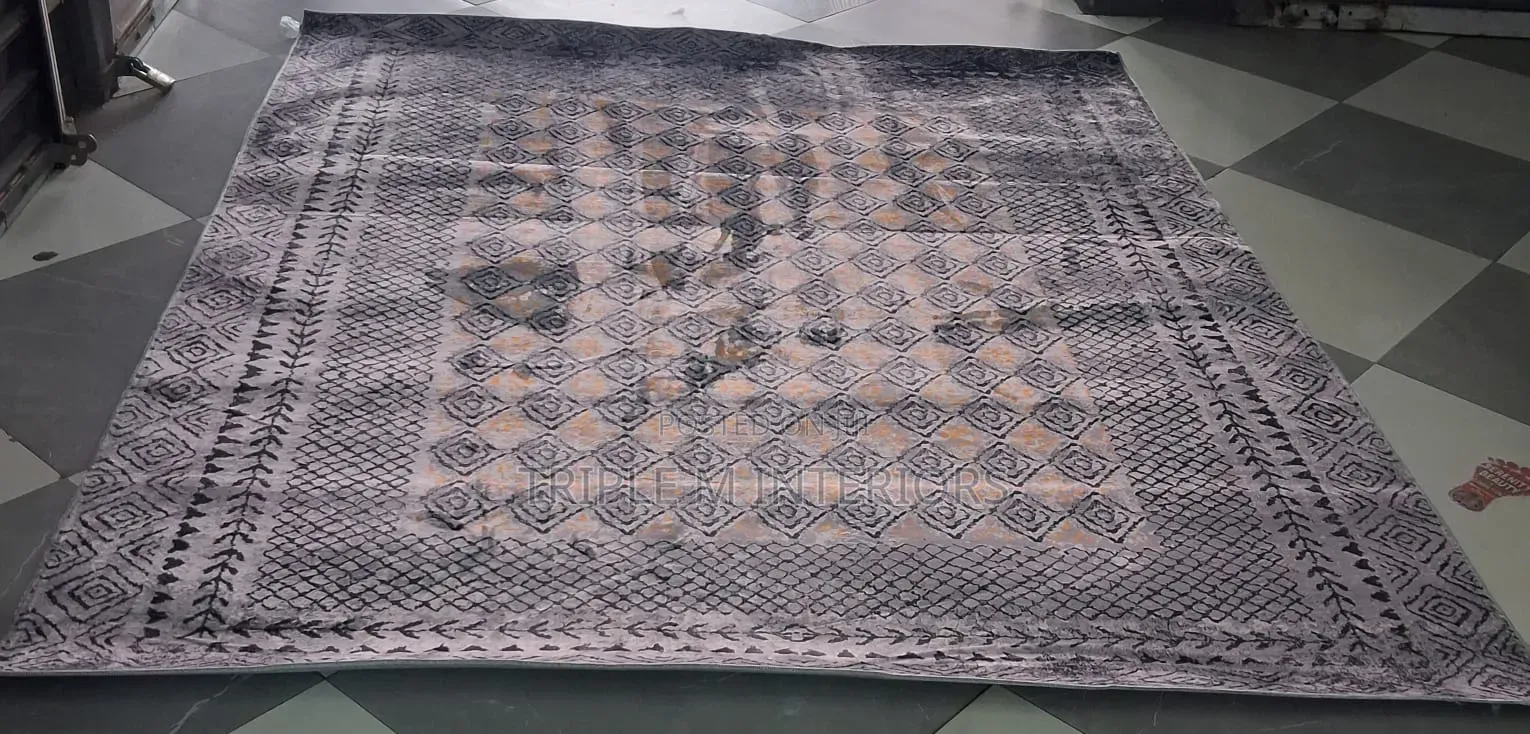 Quality 7 by 8 HD Carpet for Modern Homes