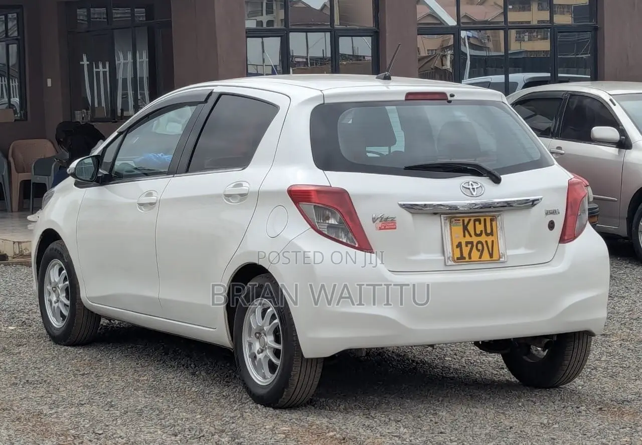 Toyota Vitz 2012 White