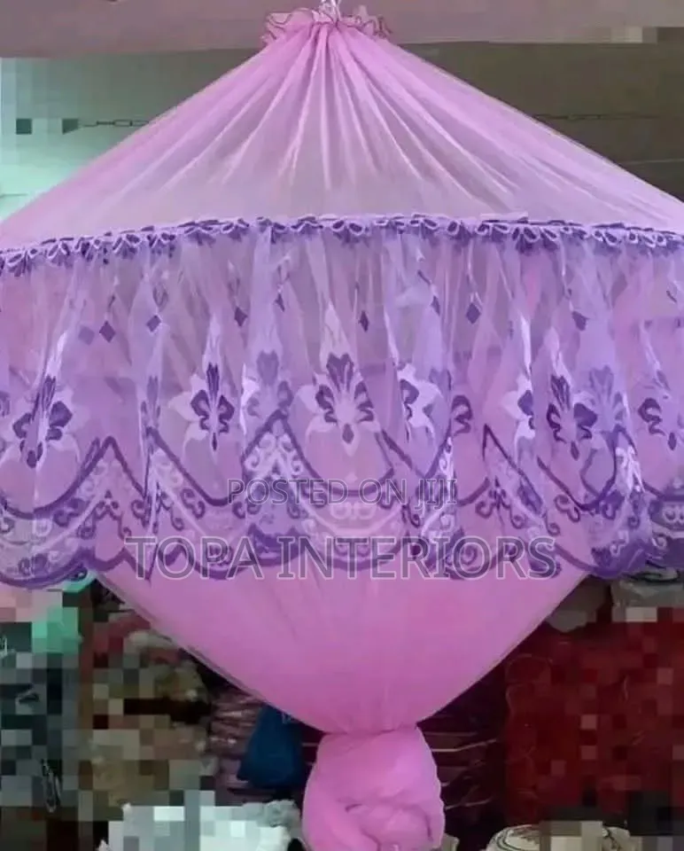 Premium Mesh Hypoallergenic Metal Ring Round Mosquito Nets