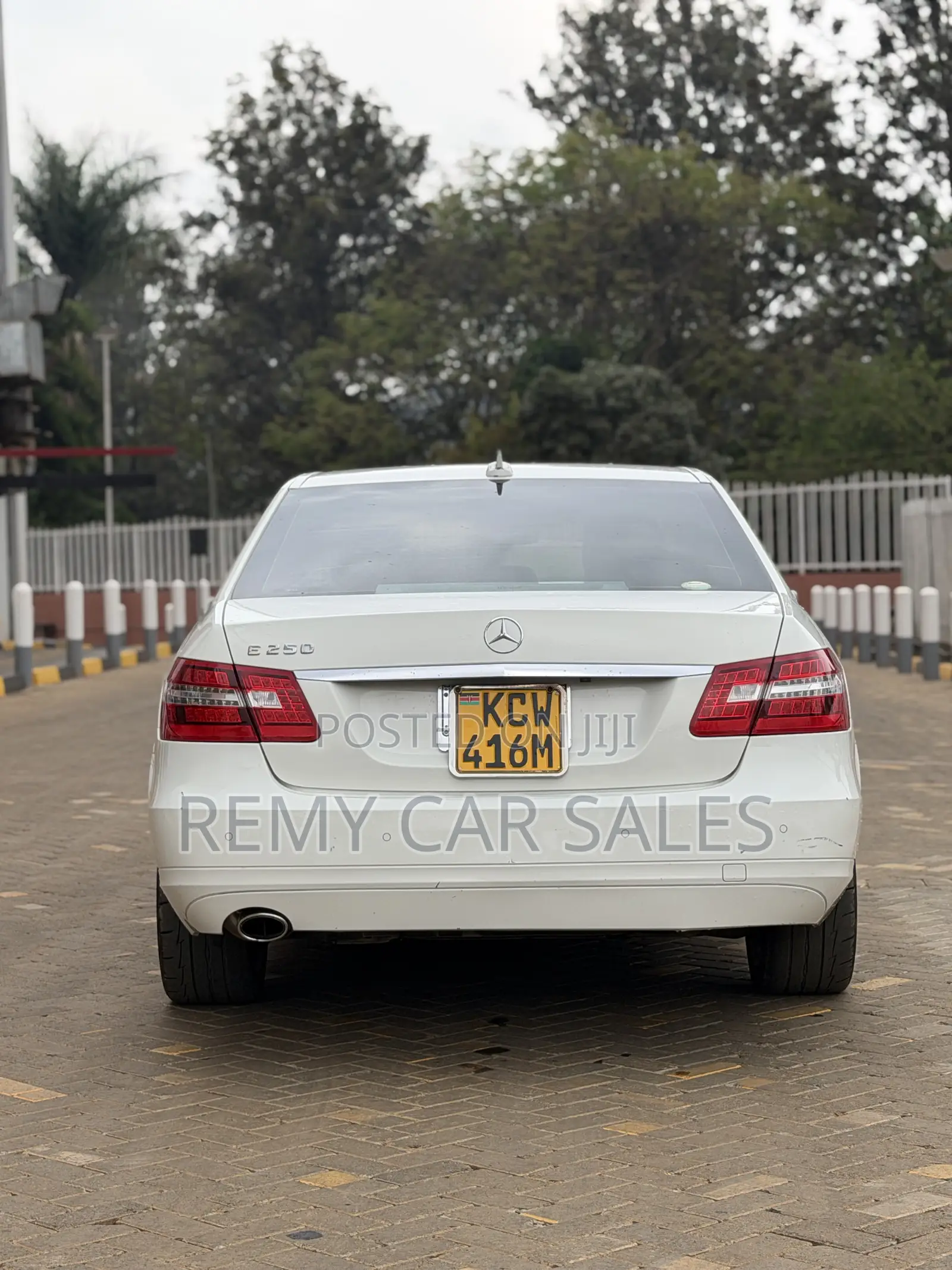 Mercedes-Benz E250 2012 White