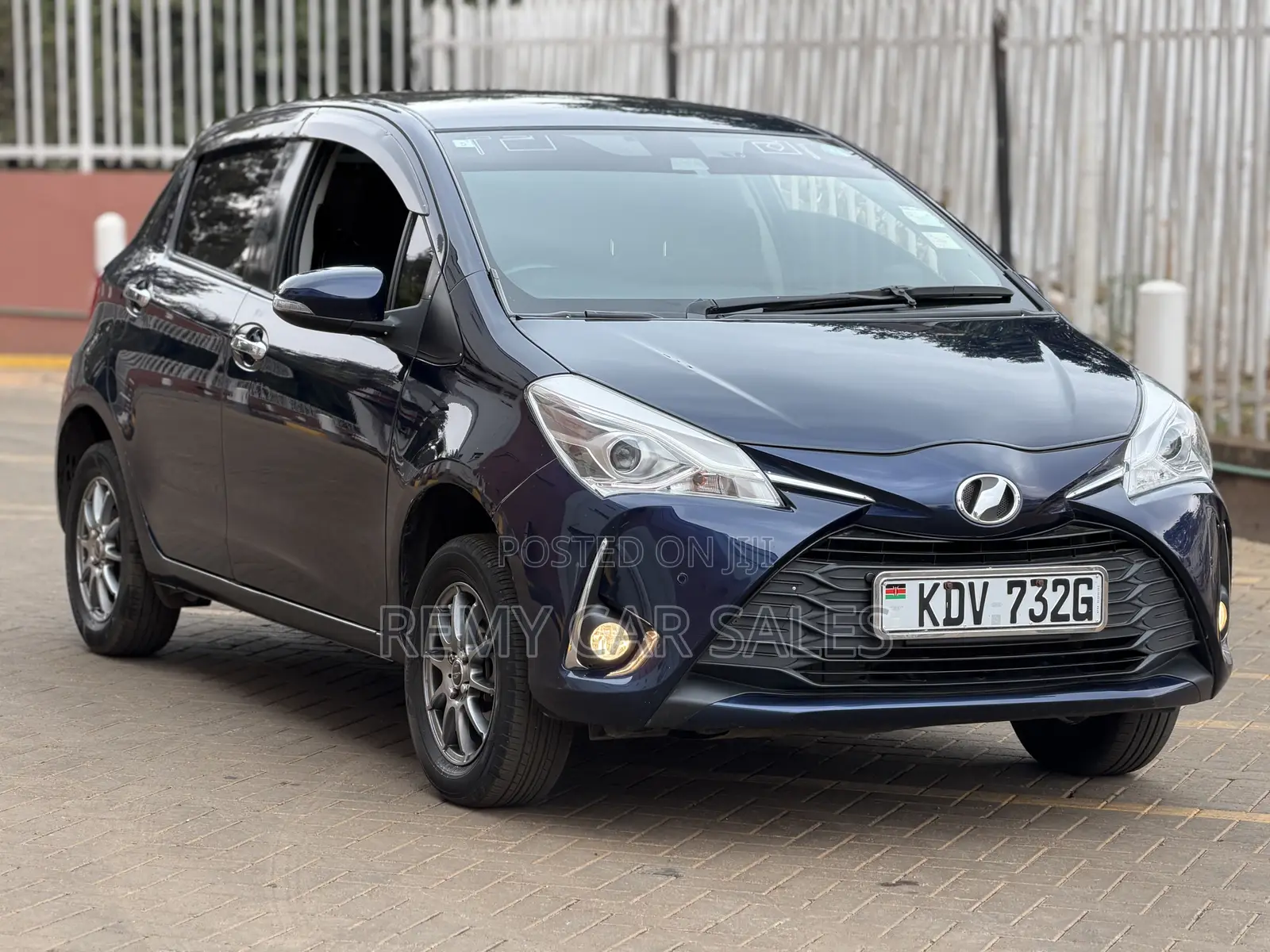 Toyota Vitz 2019 Blue