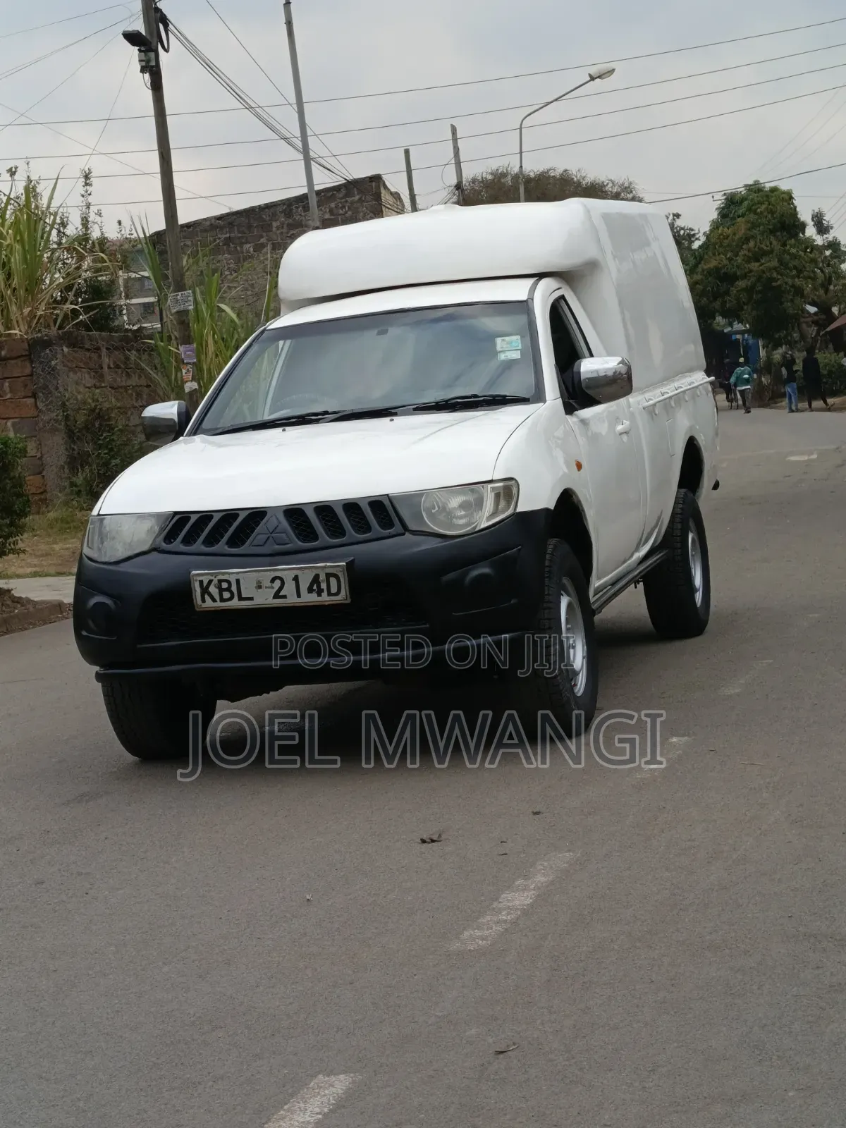 Mitsubishi L400 2009 White