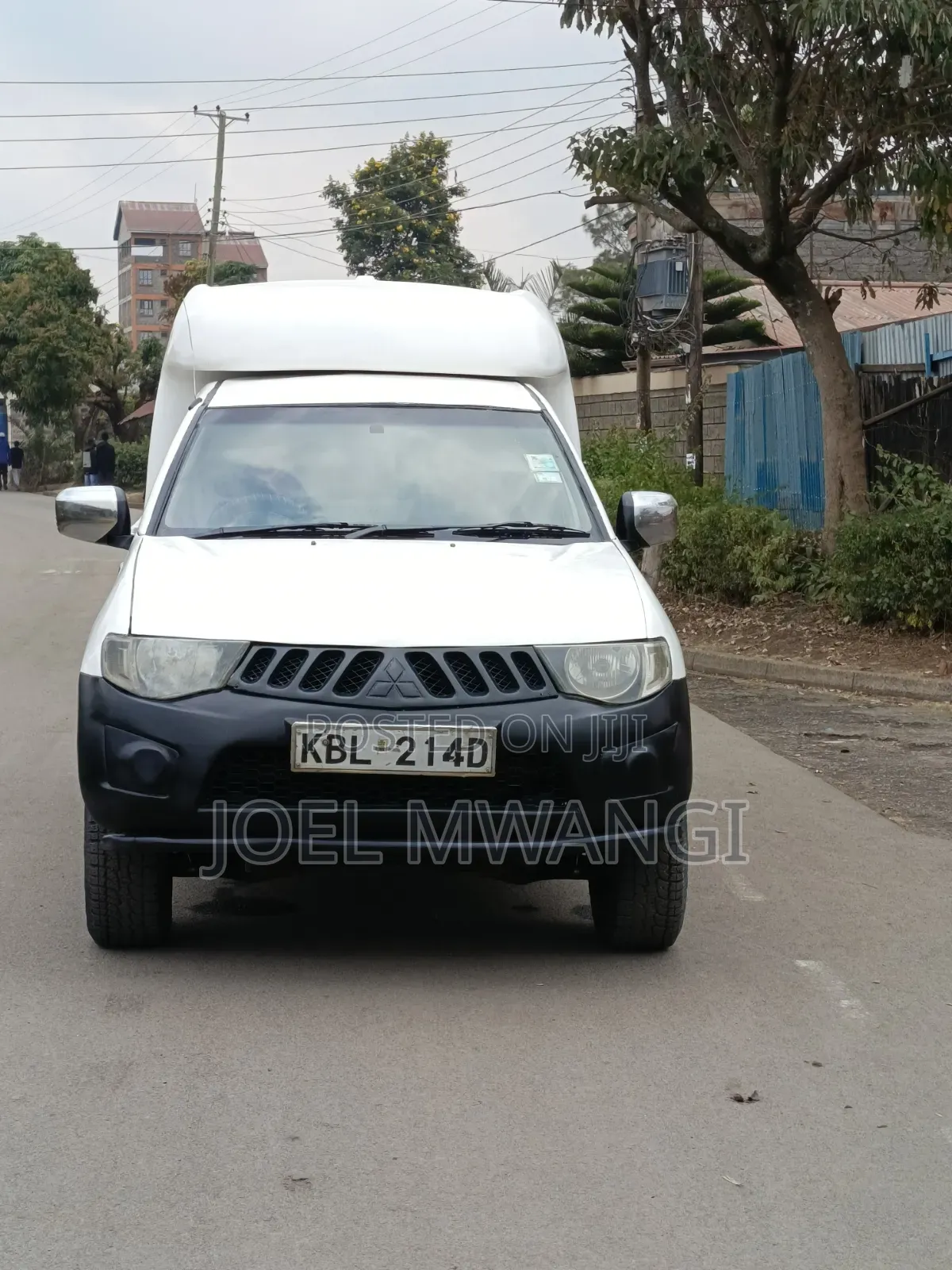 Mitsubishi L400 2009 White