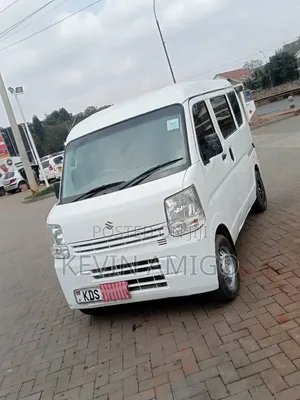 Suzuki Every 2017 White