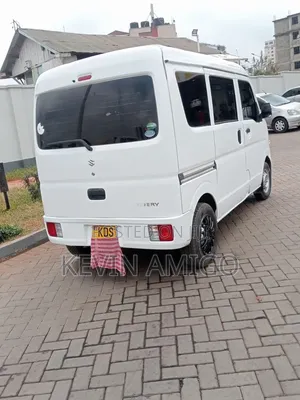 Suzuki Every 2017 White