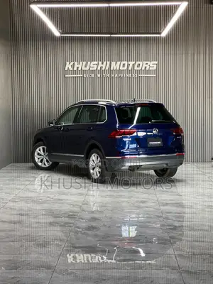 Volkswagen Tiguan 2018 Blue