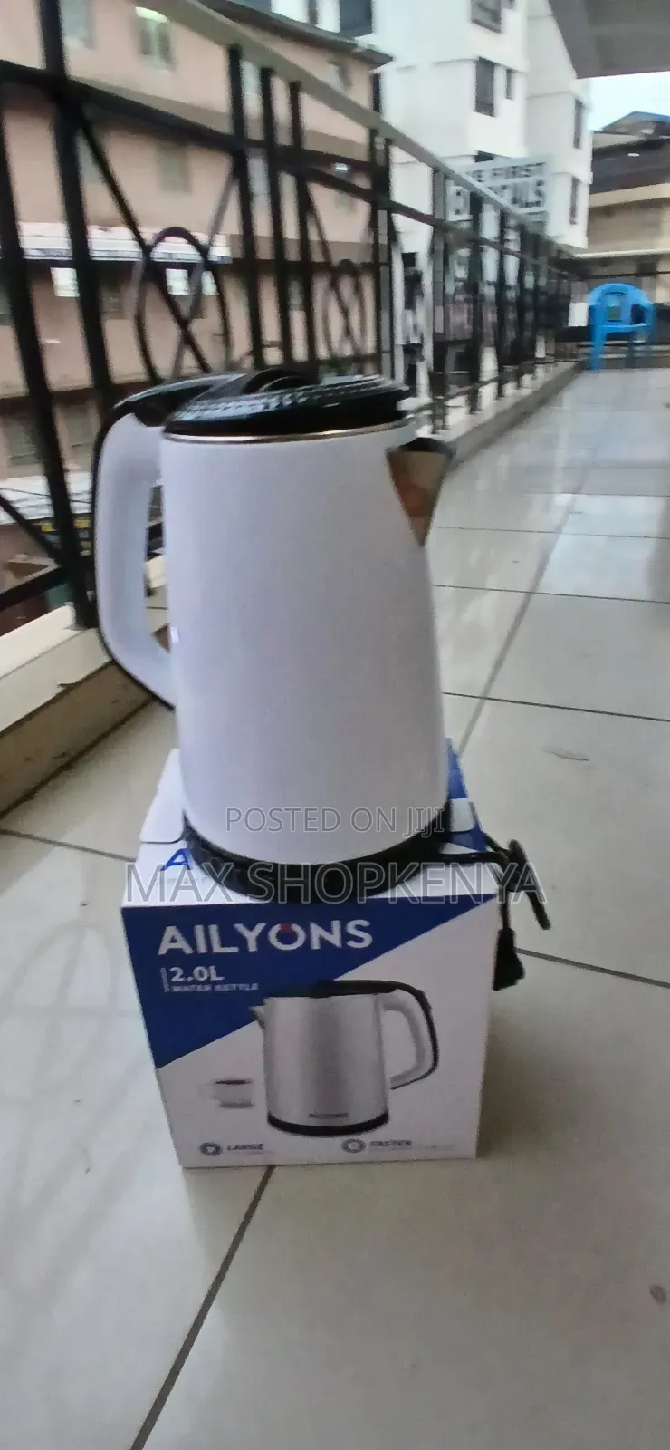 AILYONS 2 Litre Cordless Electric Water Kettle