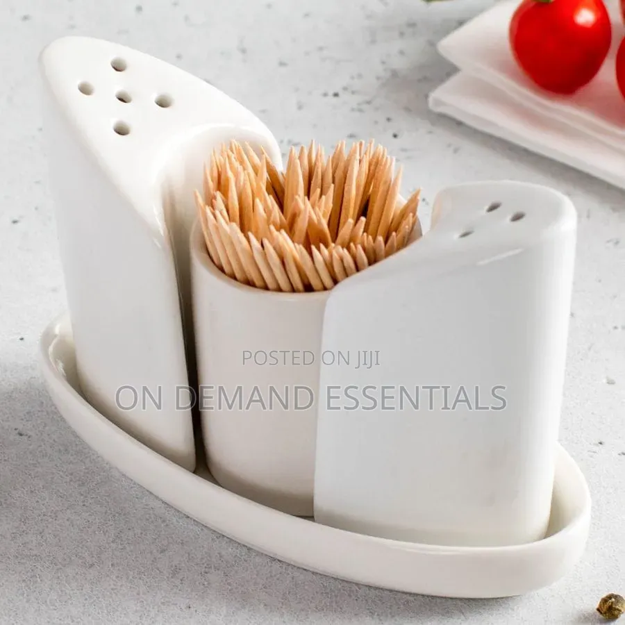 Ceramic Shapely 4pc Pepper Shaker Small