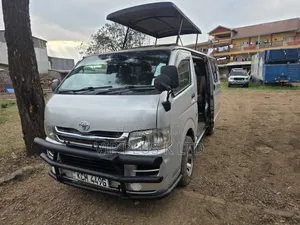 Toyota HiAce 2010 Silver