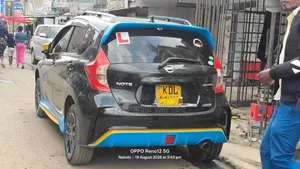 Nissan Note 2015 Black
