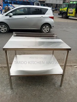 Stainless Steel Top Working Table