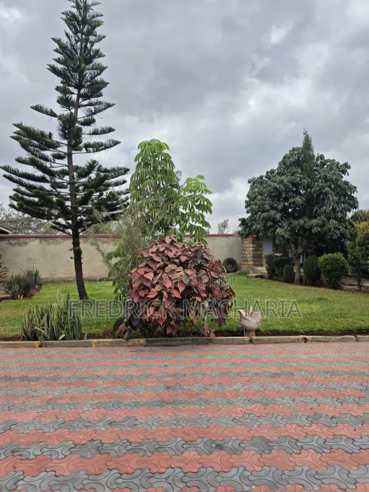 5bdrm Mansion in Baraka Road, Ruai for sale