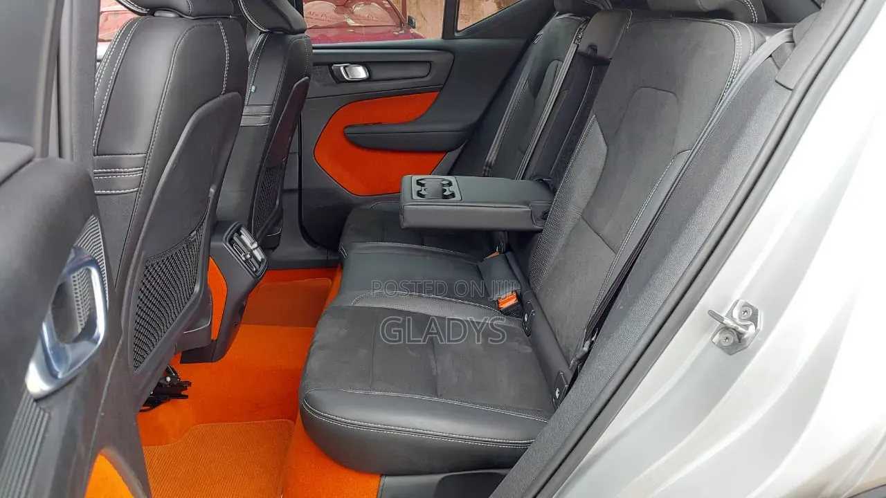 Volvo XC40 2019 Silver