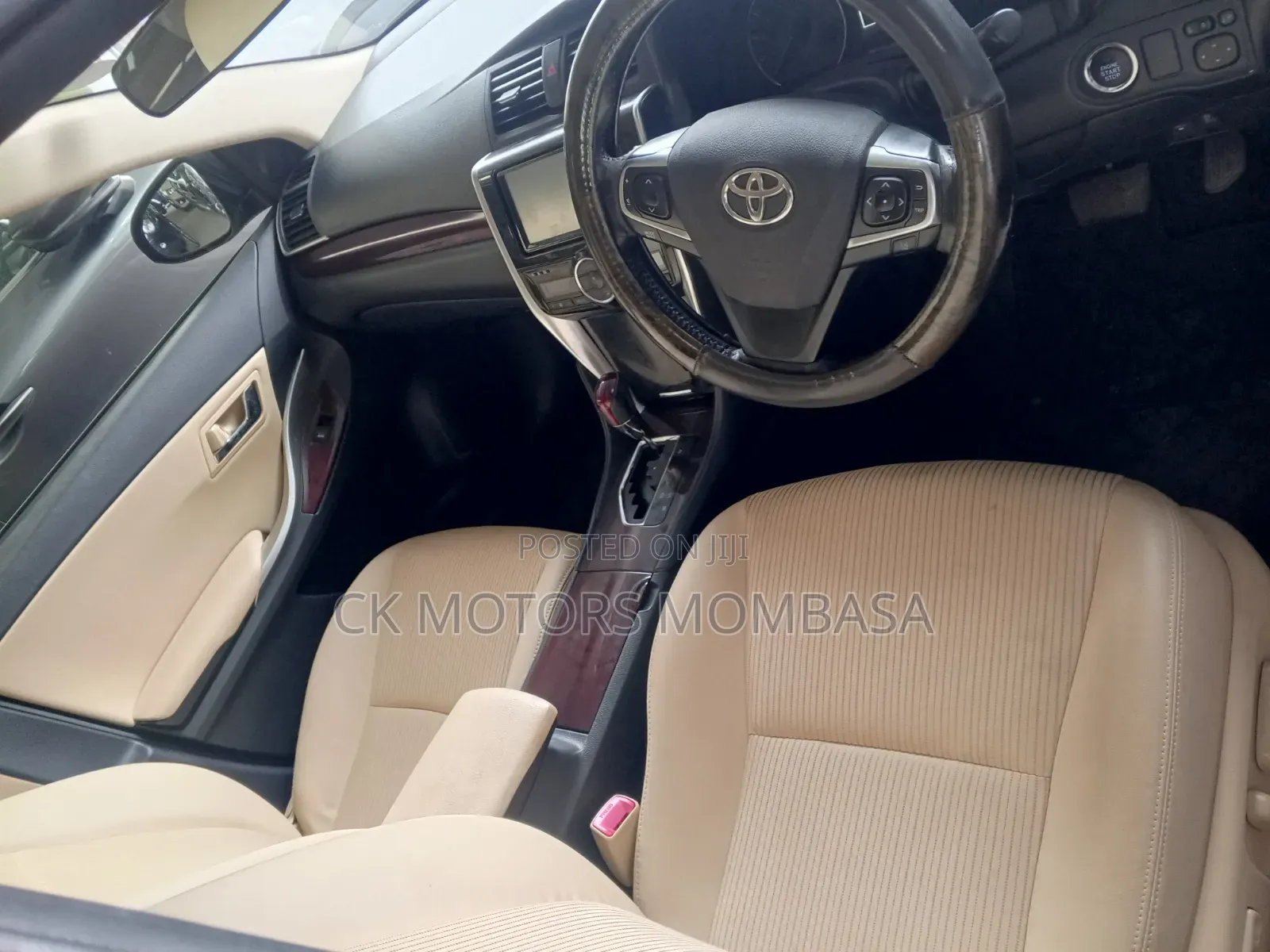 Toyota Premio 2014 Maroon