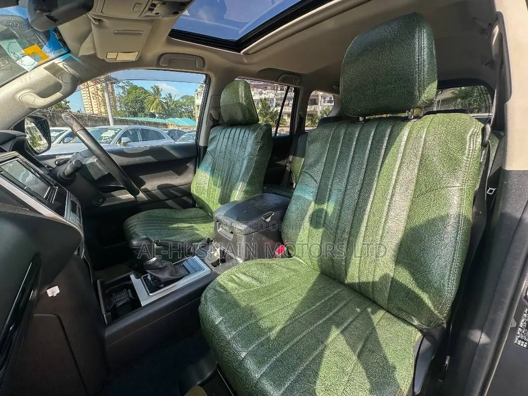 Toyota Land Cruiser Prado 2.8 2020 Gray