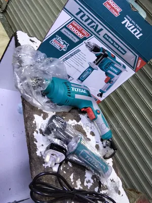 Total Impact Drill 900w