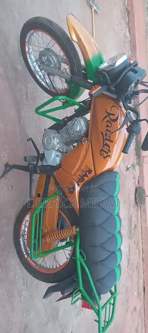 Honda XL 125 2022 Red