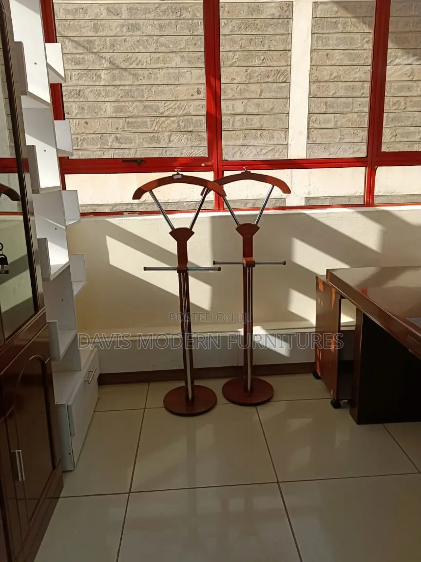 Valet Stand