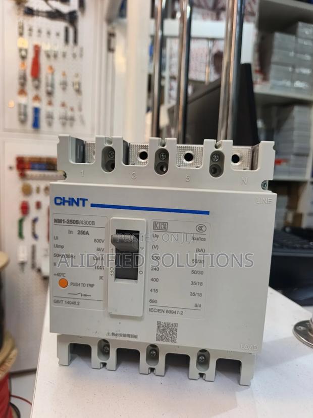 Chint McCb 250a 4pole - main view