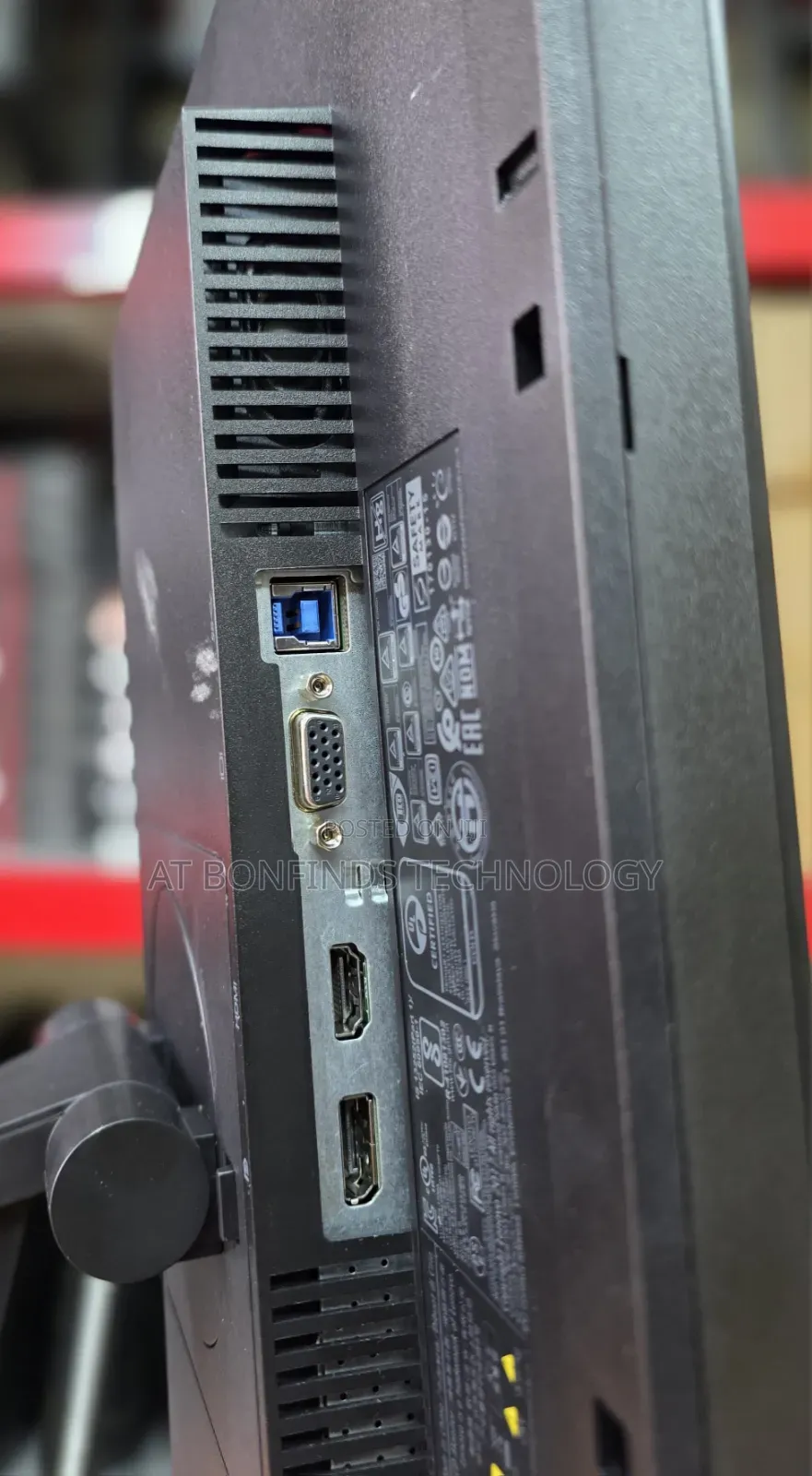 Lenovo Thinkvision T24v-10 Monitor 
24 Inch
With an Inbuilt