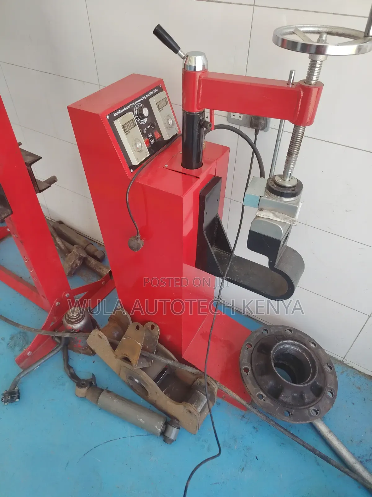 Light Truck and Heavy Truck Heavy Duty Vulcanizing Machine Sunshine