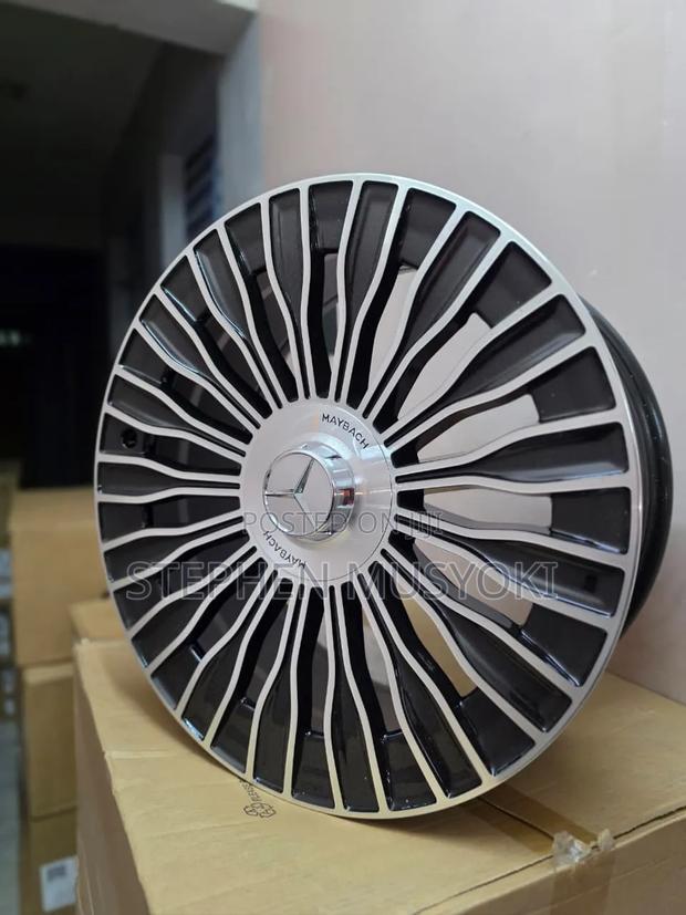 Mercedes Benz C200,e250, E350, Size 19inch Staggered Rims