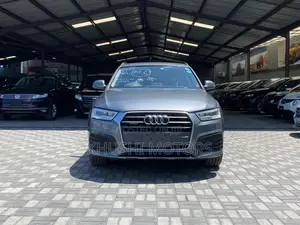 Audi Q3 2017 Gray