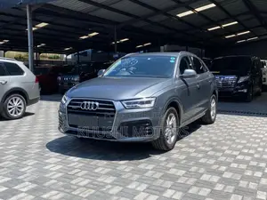 Audi Q3 2017 Gray