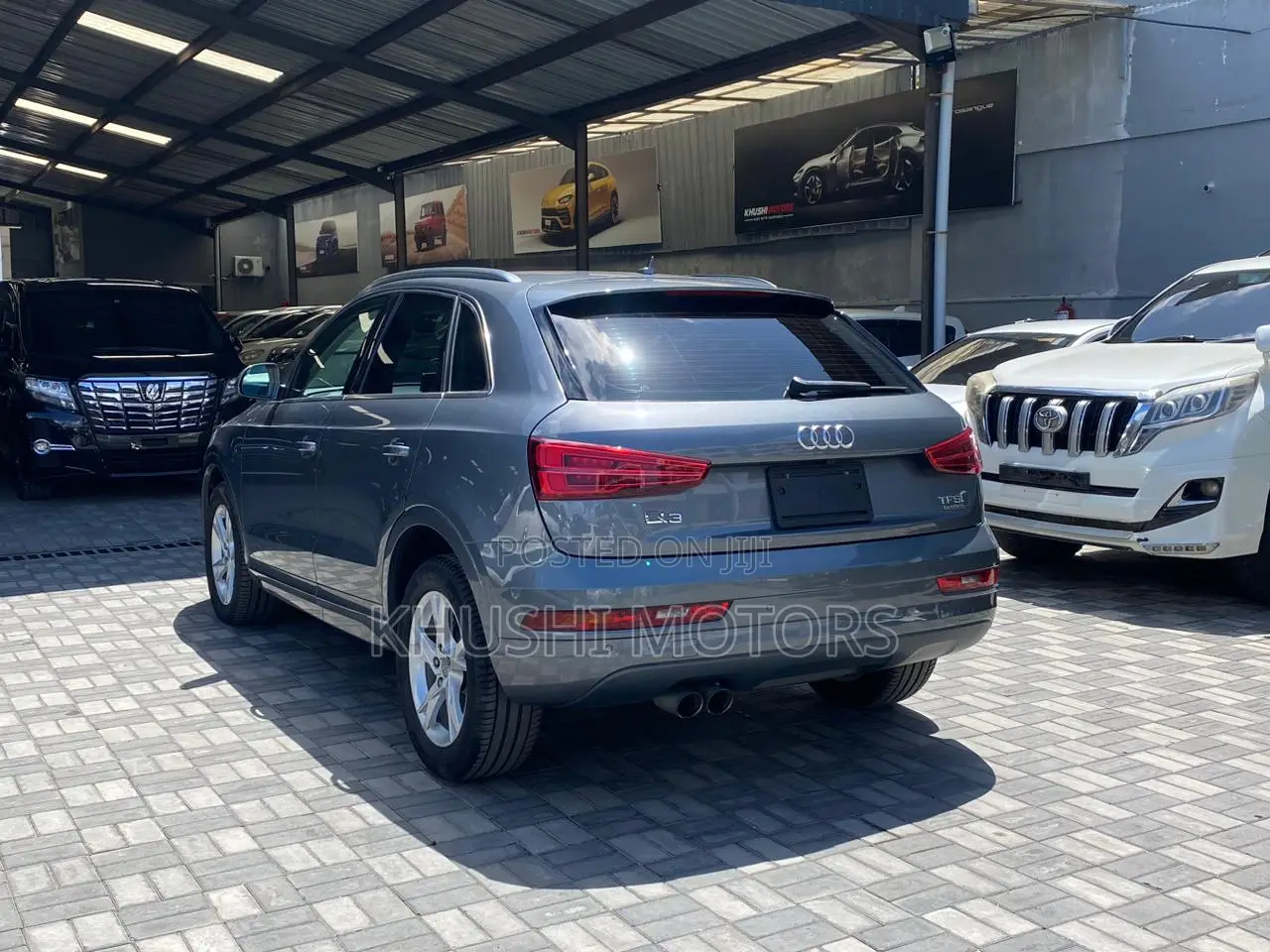 Audi Q3 2017 Gray