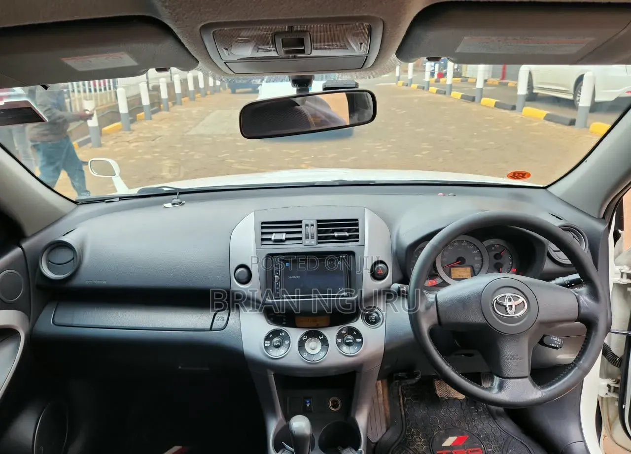 Toyota RAV4 2008 White