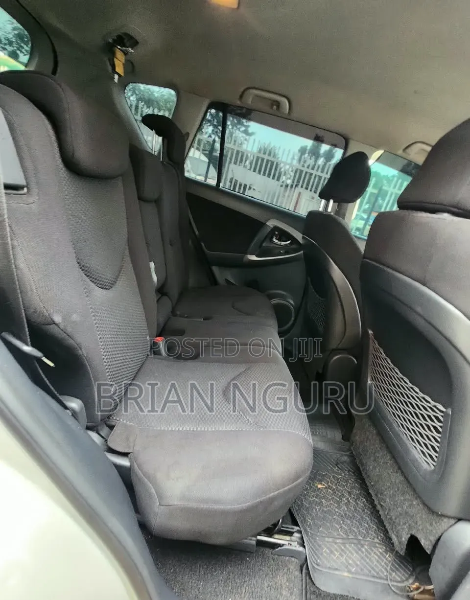 Toyota RAV4 2008 White
